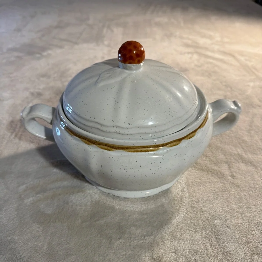 Americana Hearthside Berries n Cream Vintage Stoneware Sugar Bowl Casserole Set